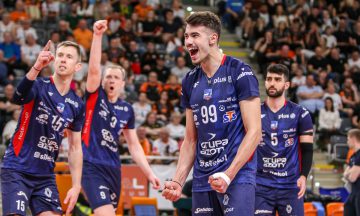 PlusLiga. Z jednego wielkiego klubu do innego. PGE Skra Bełchatów ma komplet przyjmujących