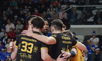 PlusLiga. Historyczne derby dla faworytów. Wilfredo Leon nie zwalniał ręki