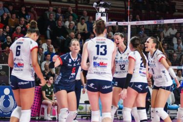 Puchar CEV: Trzysetowe półfinały. Finalistki w komplecie