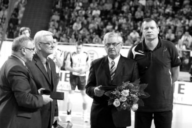 I liga mężczyzn. Minuta ciszy na cześć Kazimierza Pietrzyka poprzedzi inaugurację