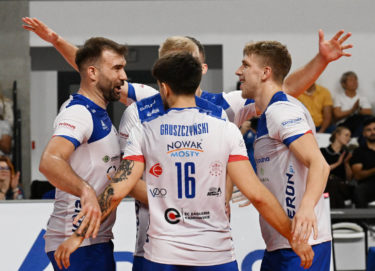 I liga mężczyzn: Ciekawa inauguracja. Spadkowicze bez niespodzianek