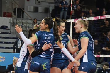 TAURON Liga. Deklasacja w dwóch setach i… stracony punkt