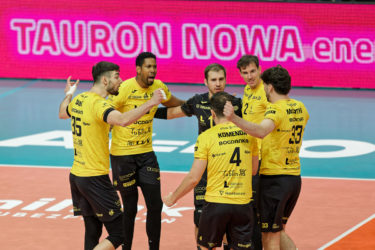 Reprezentanci Polski po dwóch stronach siatki. Czy Wilfredo Leon i spółka unikną trzeciej z rzędu porażki?