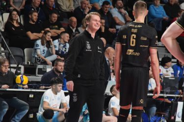 W stolicy się gotuje. Projekt Warszawa dokończy sezon pod nową batutą?