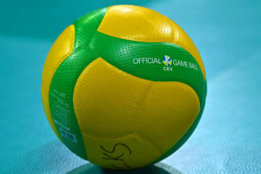 Europejskie puchary po staremu – biznes do którego trzeba dopłacać