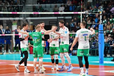 PlusLiga. Zagrali twardo w ataku, ale to nie wystarczyło. Faworyci zbliżają się do podium