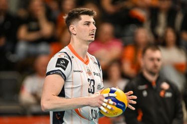 Iskry pod siatką! Środkowy Jastrzębskiego Węgla o sportowych zachowaniach