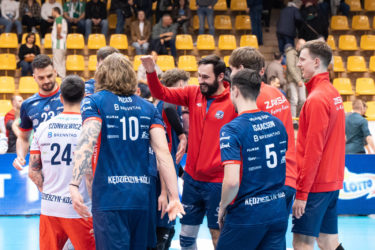 Kurz po hicie opada. ZAKSA Kędzierzyn-Koźle świętuje: „na ostatni punkt, na ostatni set”