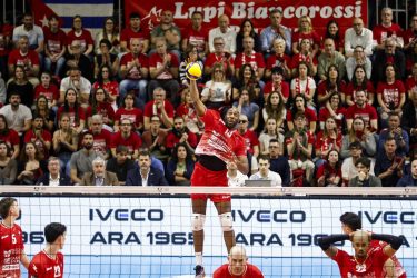 Robertlandy Simon znów to zrobił!  Faworyt zdominował rozgrywkę finałową 