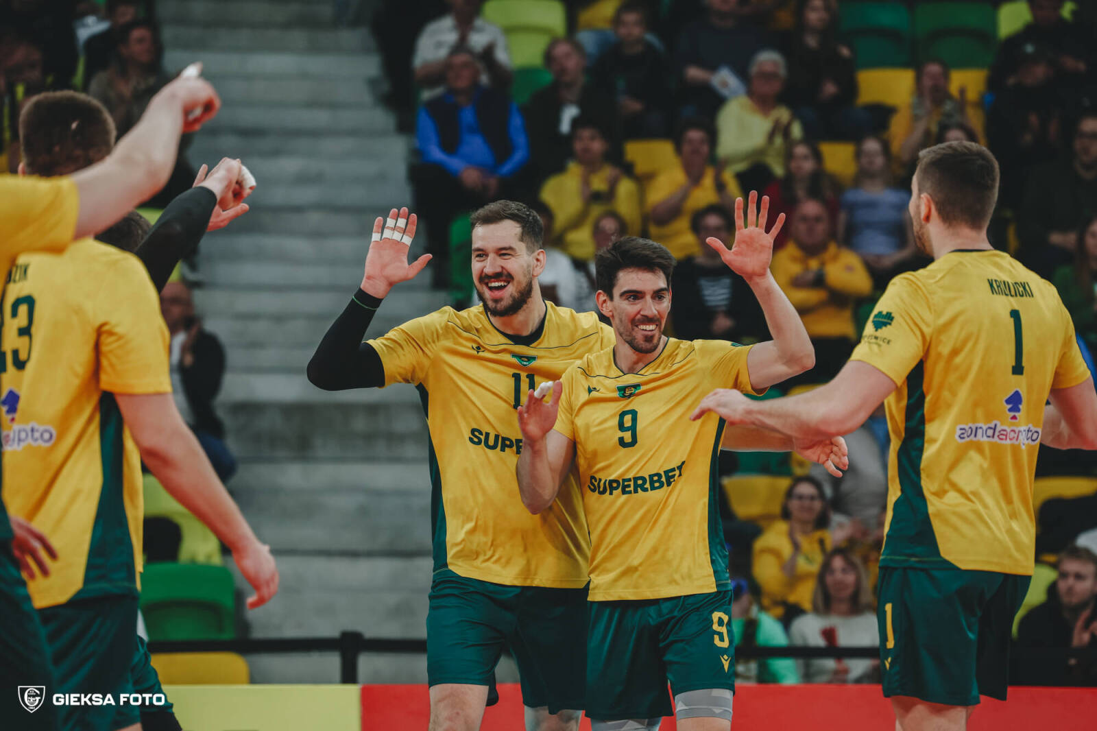 GKS Katowice po raz drugi z tarczą. Bielszczanie są już pod ścianą